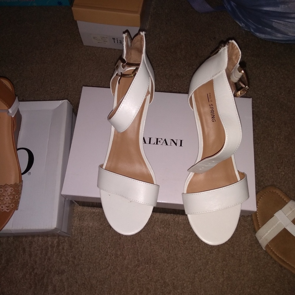 Shoes - Picture 3 of 3
